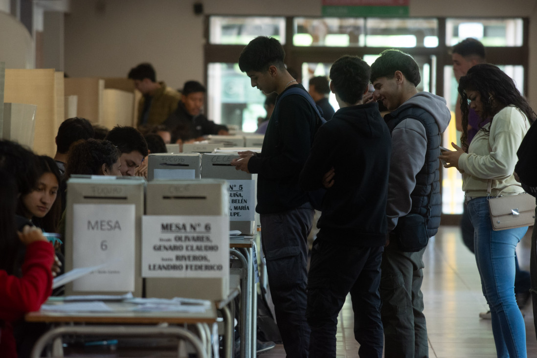 imagen Democracia y participación: el camino del voto directo en la UNCUYO
